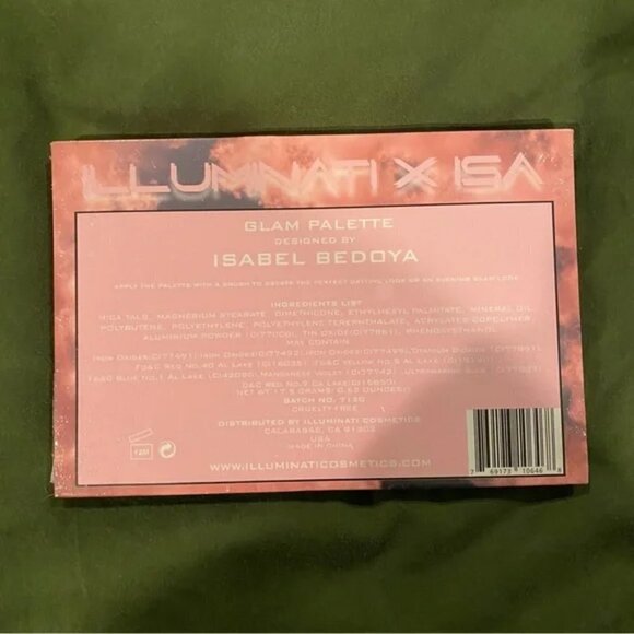 ILLUMINATI COSMETICS ILLUMINATI X ISA Eyeshadow Palette NIB - Picture 3 of 3